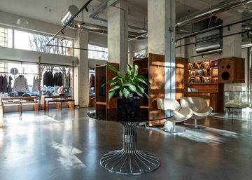 Discover Candiani’s full retail experience